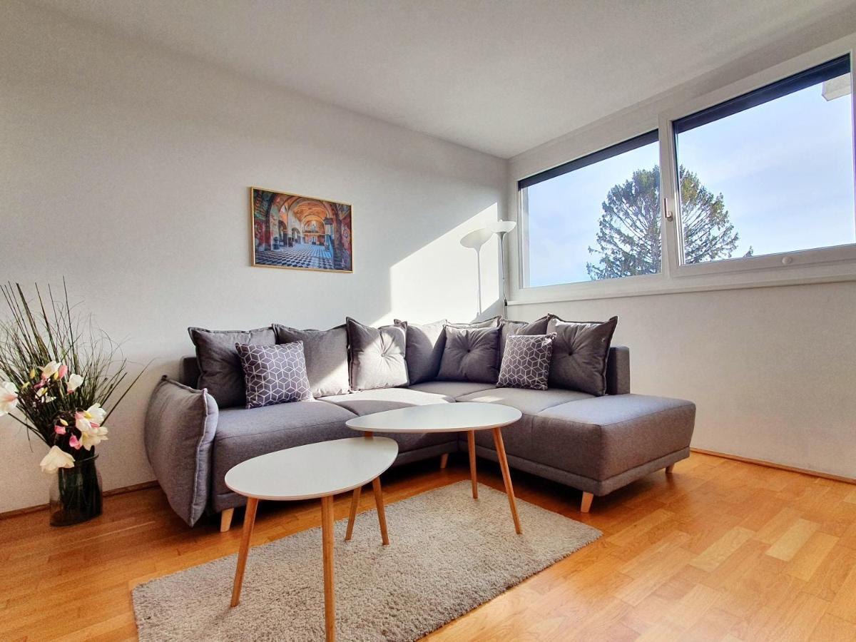 Near Lake Stylish & Fully Furnished Apartment 비엔나 외부 사진