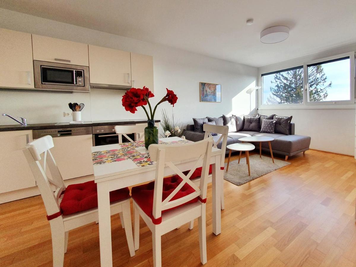 Near Lake Stylish & Fully Furnished Apartment 비엔나 외부 사진